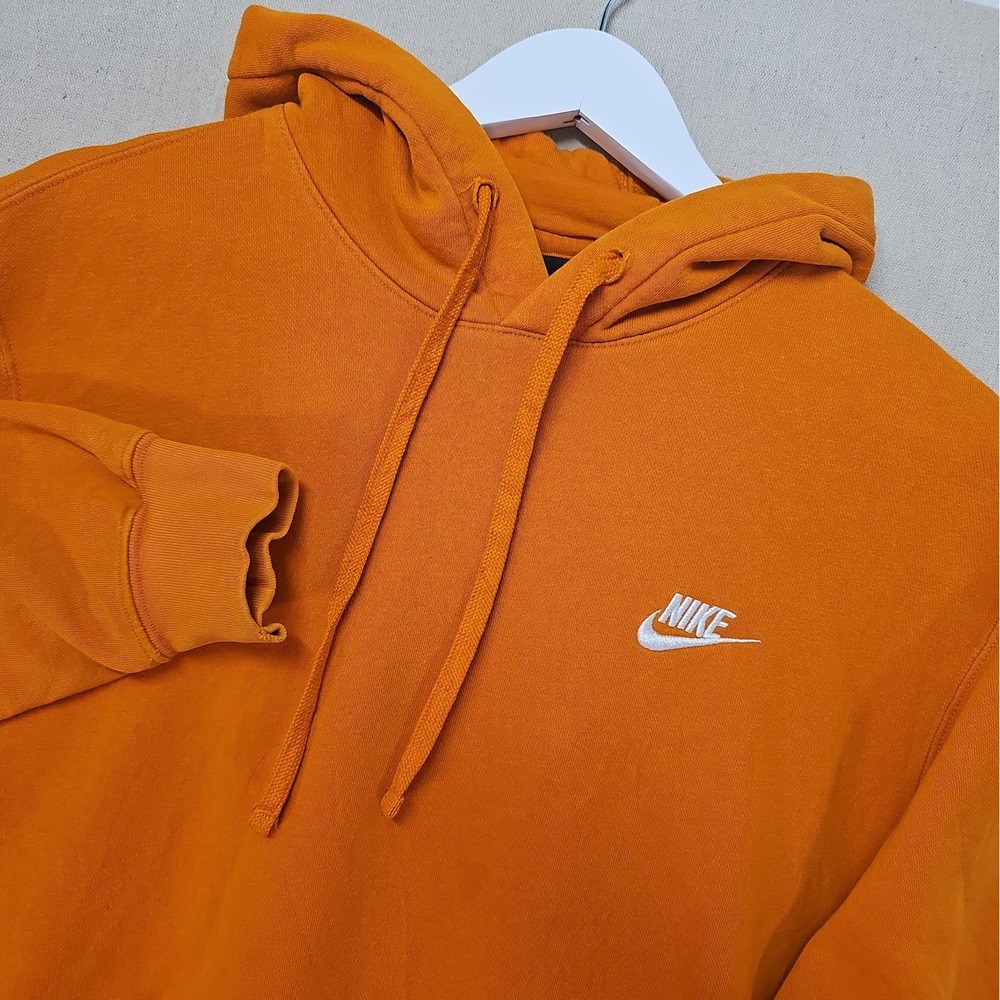 Nike Club Fleece Hoodie Men's Medium Orange Pullover Sweatshirt BV2654-88M READ